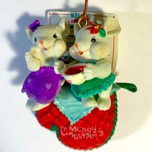 Lustre Fame 1996 Christmas Ornament Recipe for a Merry Christmas Mice Oven Mitt